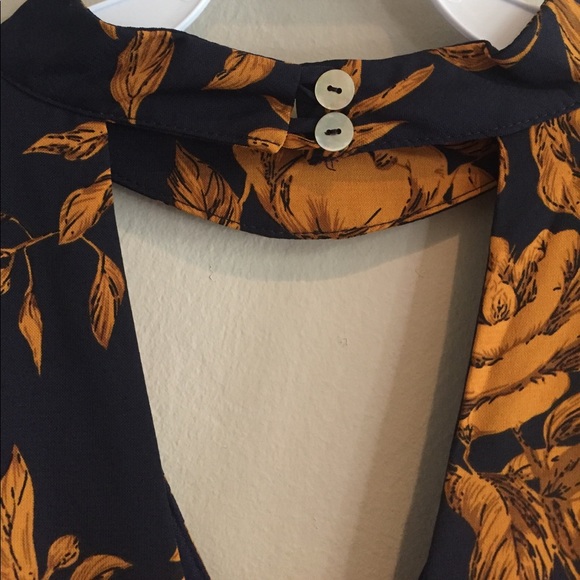 Keyhole Navy and Mustard Floral Dress - Picture 7 of 7